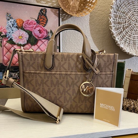 Michael Kors Handbags - Michael Kors Gigi Small
East West Messenger Tote